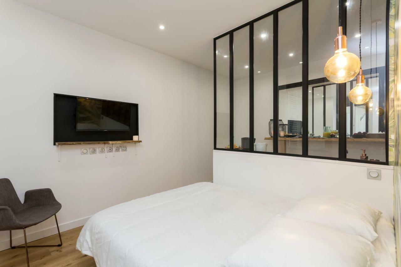 דירות פריז Studio D'Architecte Au Pied De Tour Eiffel מראה חיצוני תמונה